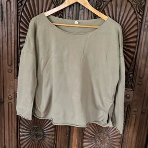 100% organic cotton pullover
